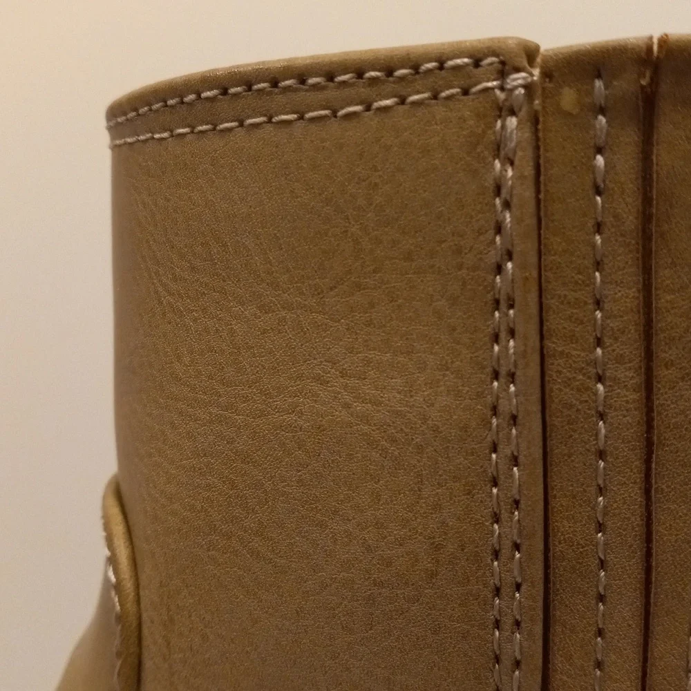 NWT 8.5 TT Ankle Boots Tan Memory Foam Comfy Slouchy Combat Moto Lug Chelsea